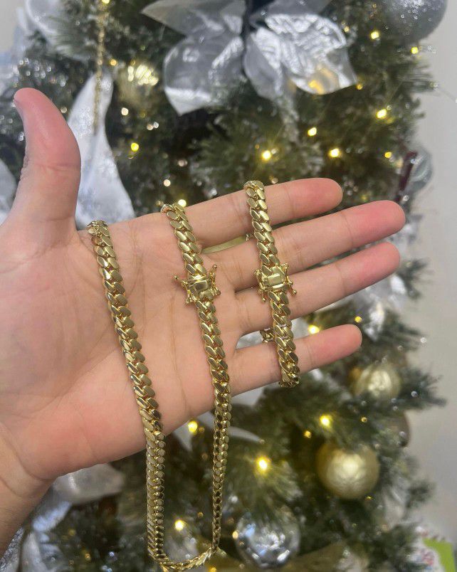 Chain And Bracelet Set