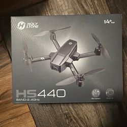 Holy Stone HS440 Drone