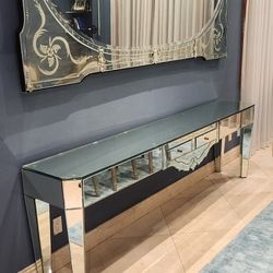 Grand Mirror Set With Matching Stand