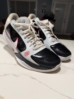 Kobe 5 v alternate Bruce Lee reverse