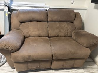 Free Lazyboy recliner