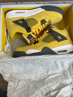 Air Jordan 4 Retro Lightning Sneakers
