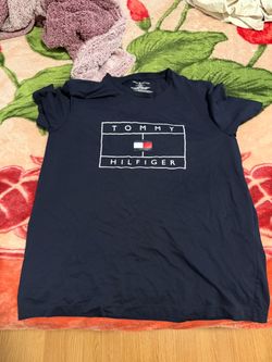 Tommy Hilfiger shirt size L