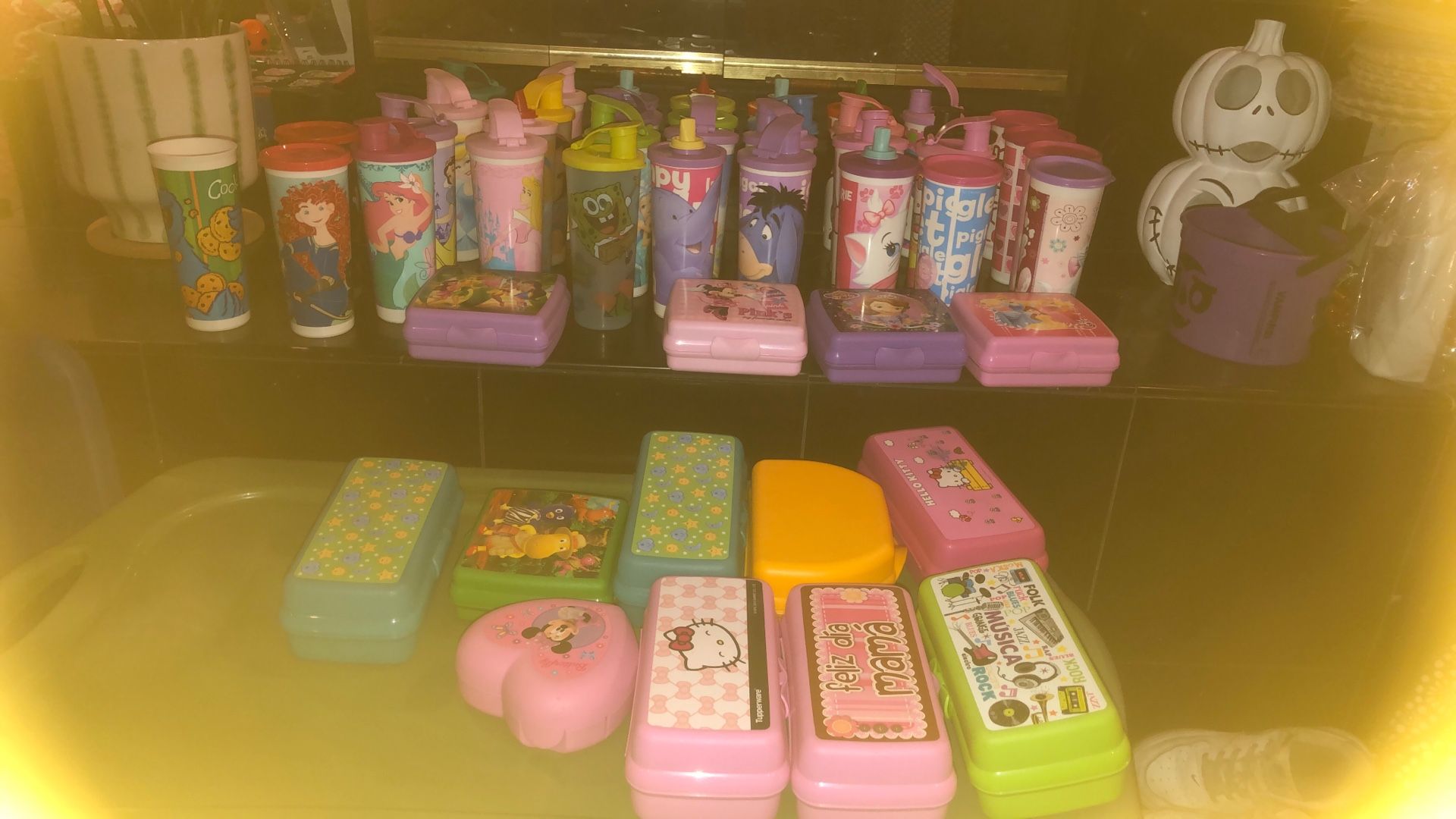 Tupperware 