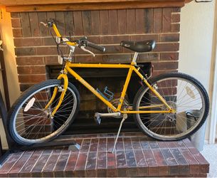 Vintage Diamond Back Mountain bike