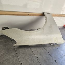 2004 G35 Sedan Left/Right Fenders 
