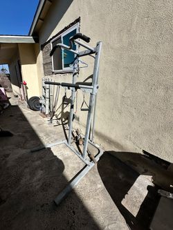 Gym machine Tower for pull ups & dips