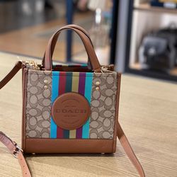 Coach Dempsey Tote 22 In Signature Jacquard With Stripe And Coach Patch