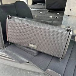 Qsc LA108 Speaker