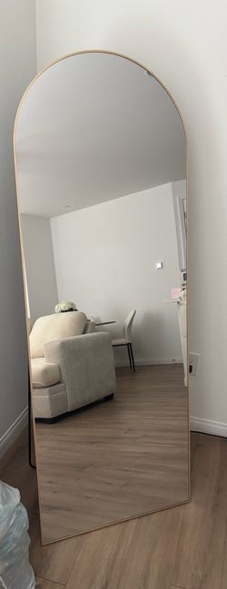 Gold mirror