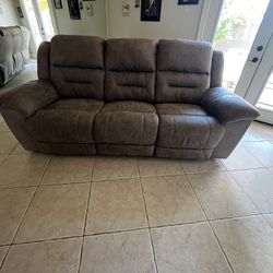 Sofa With Recliners