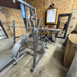 Weight Bench/ Rack