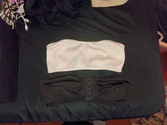 2 Strapless bras