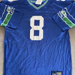 Throwback Seattle Seahawk Matt Hasselbeck Youth 14/16 Size