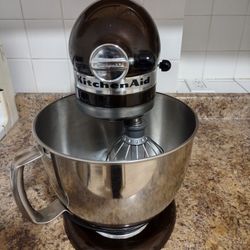 KitchenAid Stand Mixer Artisan KSM150PS ES Espresso for Sale in Queens, NY  - OfferUp