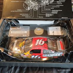 New 2003 Greg Biffle diecast 1/24 scale rookie car