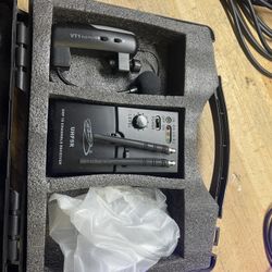 Wireless microphone set for instruments 