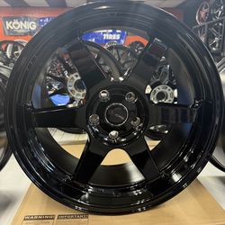 18” Gloss black rims 5x114.3
