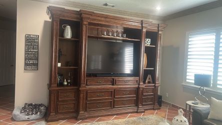 Phillipe Langdon Le Provence entertainment center