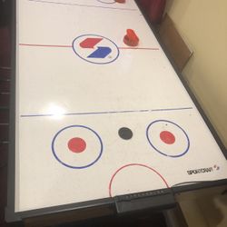 Air Hockey Table