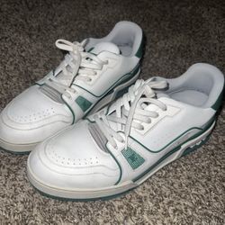 Louis-Vuitton LV Trainer Green/White OG Sneaker