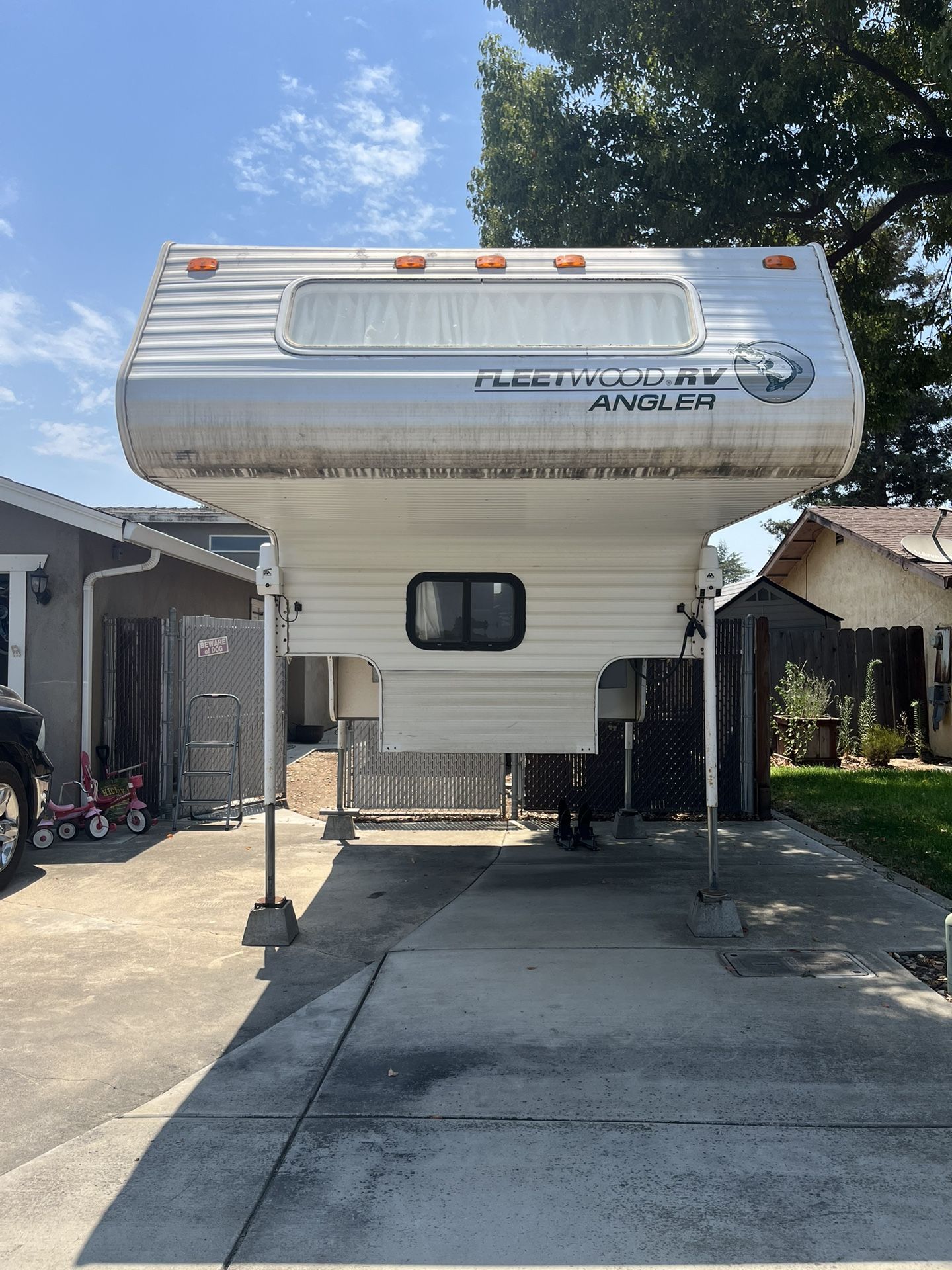 Fleetwood Angler Truck Camper