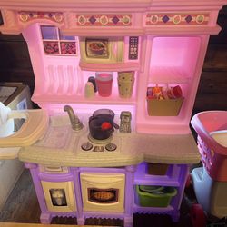 Play Kitchen