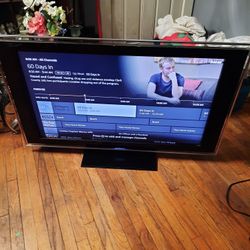 Sony Bravia Ķdl46xbr3 Huge Lcd Tv