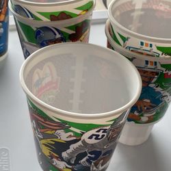 Looney Tunes Plays NFL Plastic Cups