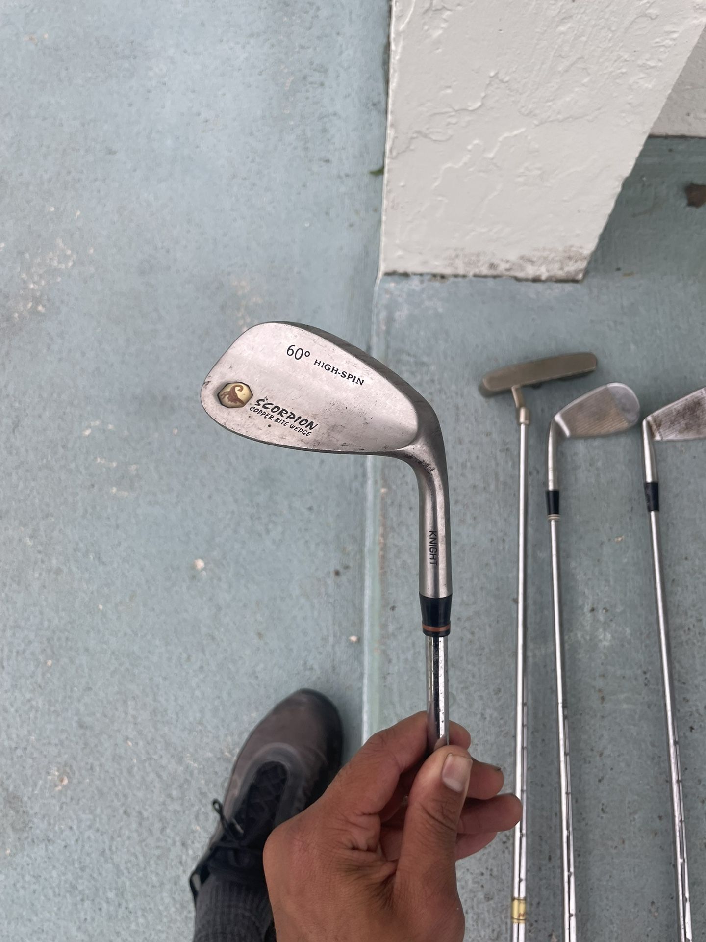 Golf Clubs !