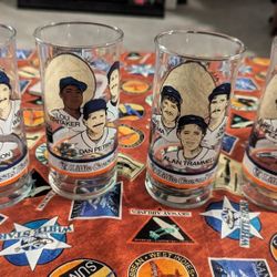 SUPER COOL DETROIT TIGERS VINTAGE 4 GLASS SET VINTAGE DATED 1984 MAKE OFFER