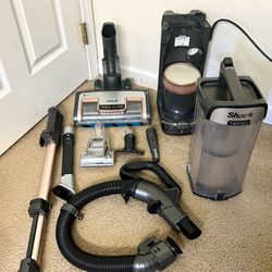 DuoClean PowerFin Shark Vacuum 