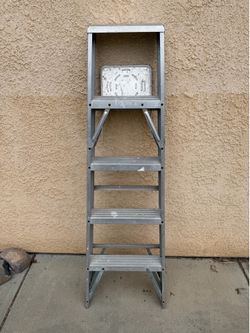 5ft Aluminum Step Ladder