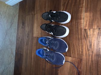 Nike shoes size 8
