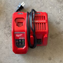 Milwaukee M18 M12 Rapid Charger