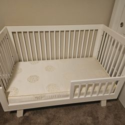 Hudson Convertible Crib/ Toddler Bed 