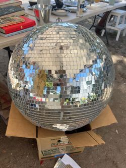 Giant Disco Ball (20” d)