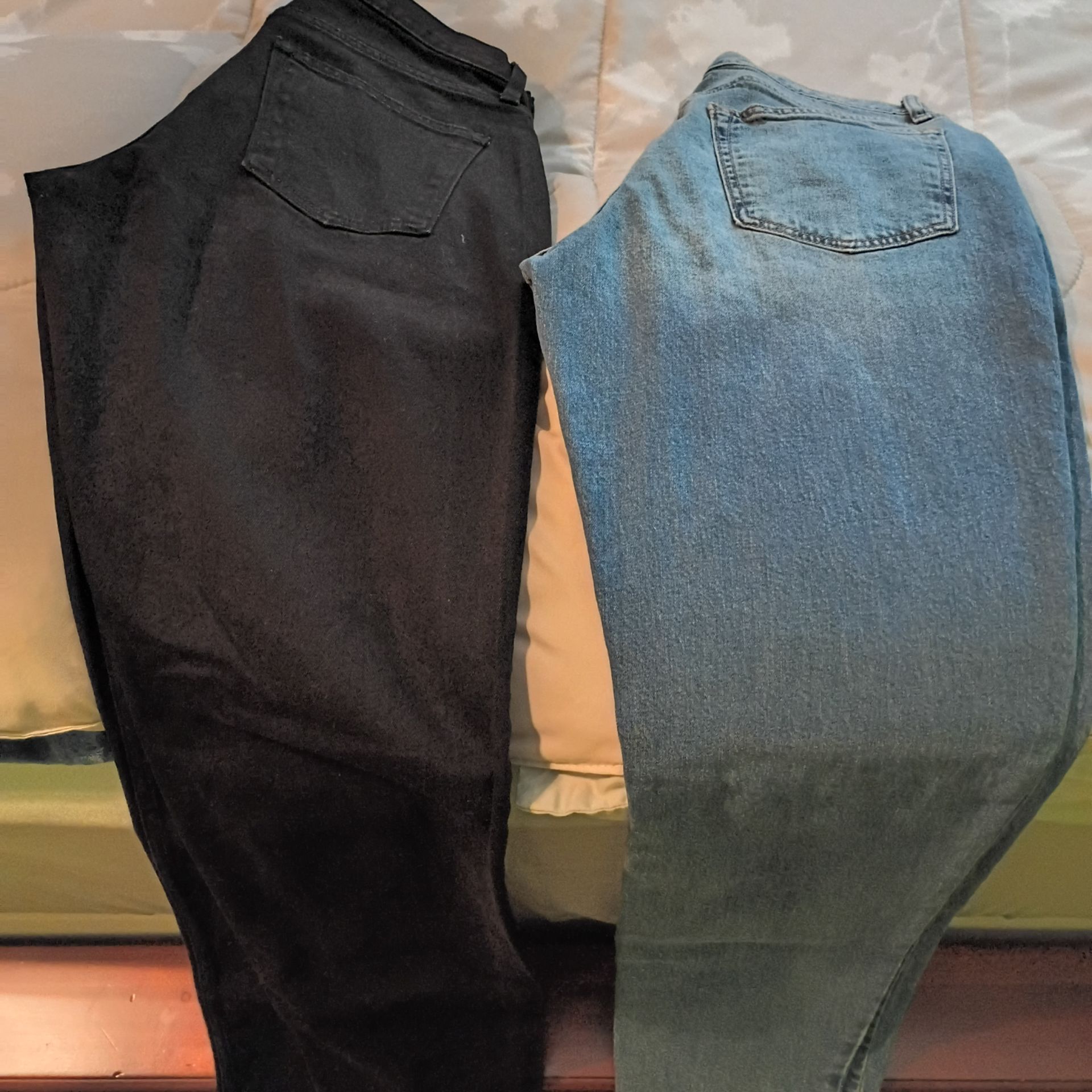 Like new men's jeans - 32x34 - take both for $30