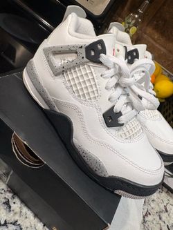 Jordan 4s