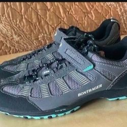 WOMENS MOUNTAIN BIKE SHOES