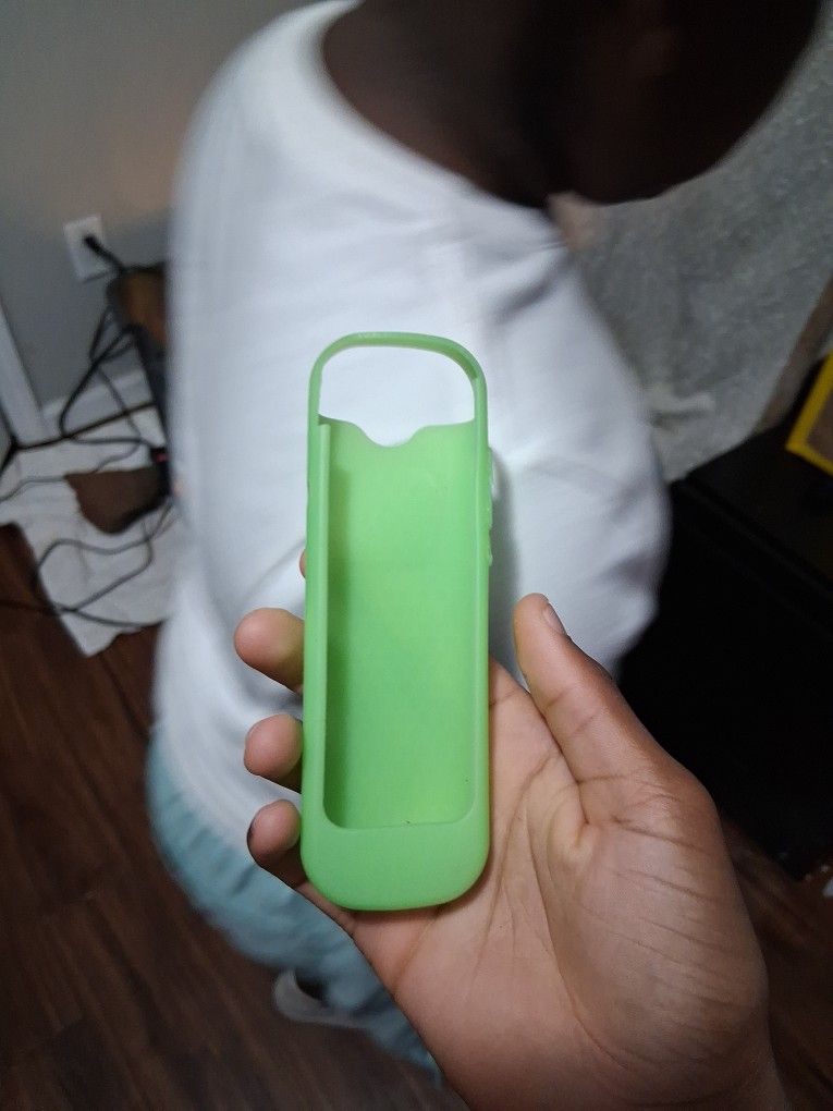 Roku Remote Case Clow In The Dark