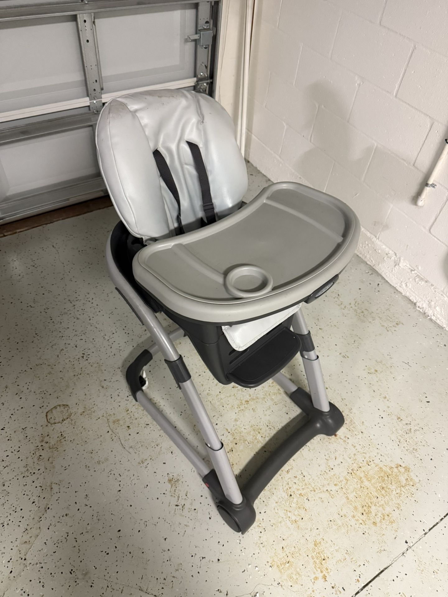 Used High chair