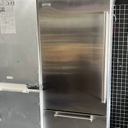 Subzero Built In 30” Wide Stainless Steel Bottom Freezer Fridge