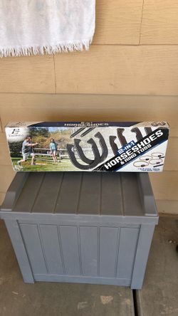 2-in-1 Horseshoes and Ring Toss