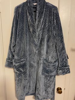 Plush Shawl Collar Robe with Studded Detail - Gray