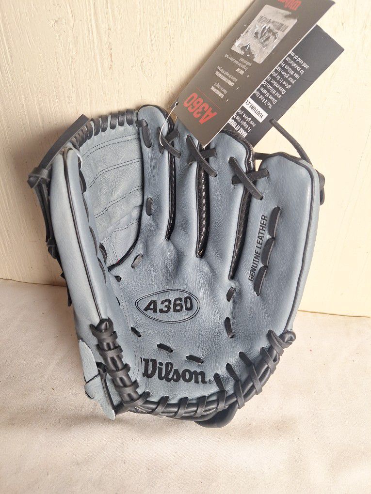 Baseball Glove, Youth..... 12"