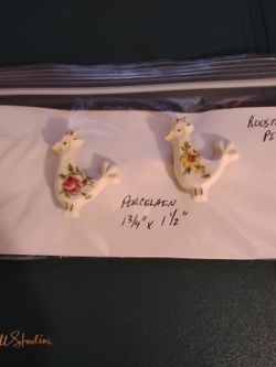 Jewelry - Porcelain Rooster Pins