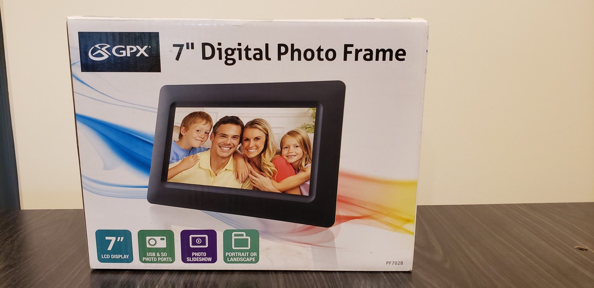 Digital photo frame