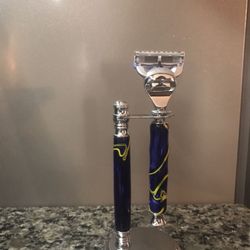 Chrome Razor & Stand