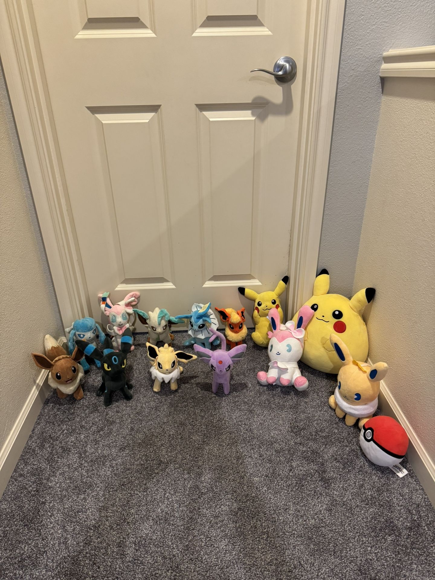 Pokémon Stuffed Characters Set